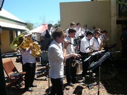 st-thomas-big-band-oct-2008-3.JPG